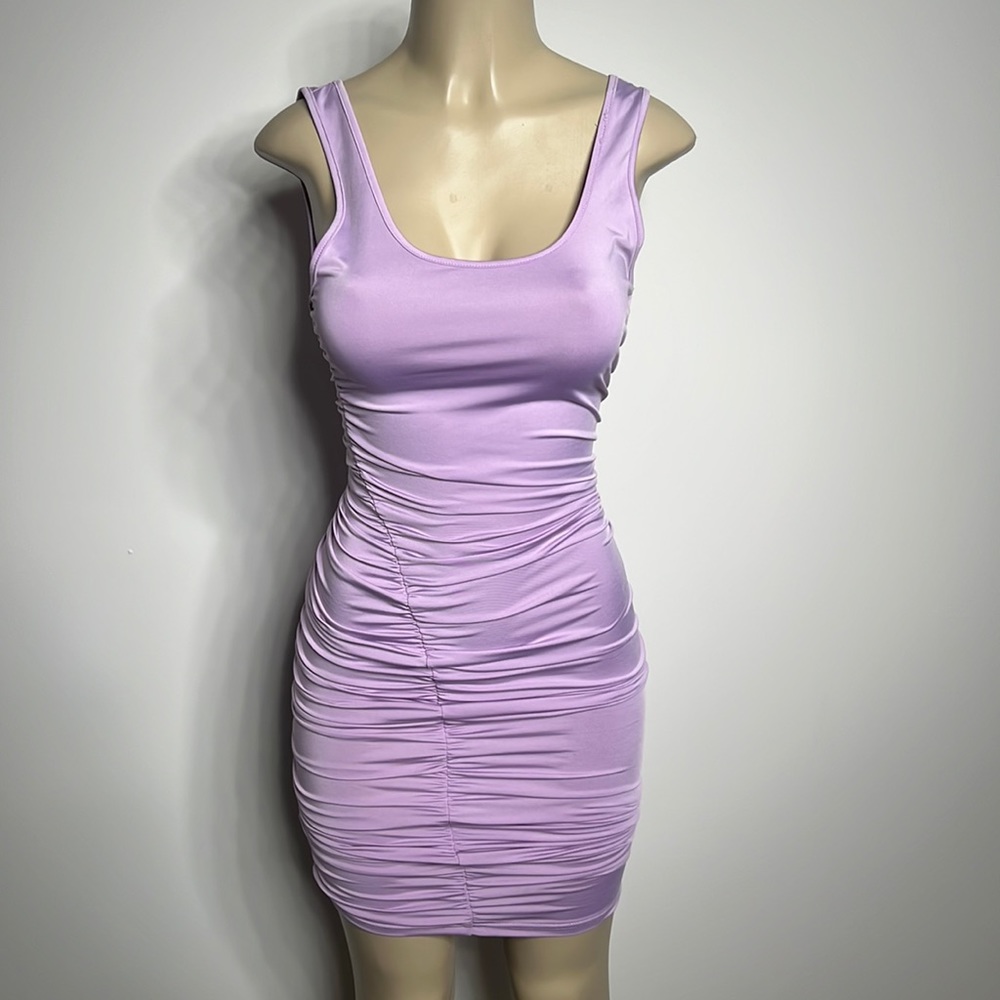 SBerto size medium lavender rutched body-con dress
